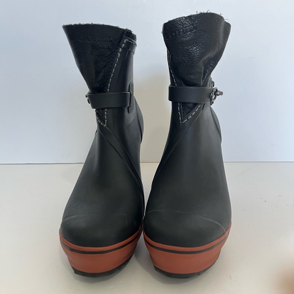 Sorel Medina Rain Heel Boot Vulcanized Rubber Black size 6 - Picture 4 of 10
